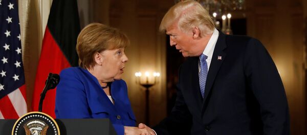 Almanya Başbakanı Angela Merkel ile ABD Başkanı Donald Trump - Sputnik Türkiye
