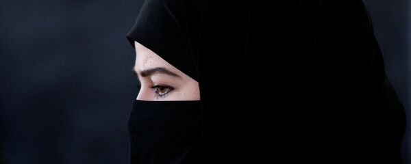Nikab peçe türban çarşaf başörtüsü - Sputnik Türkiye