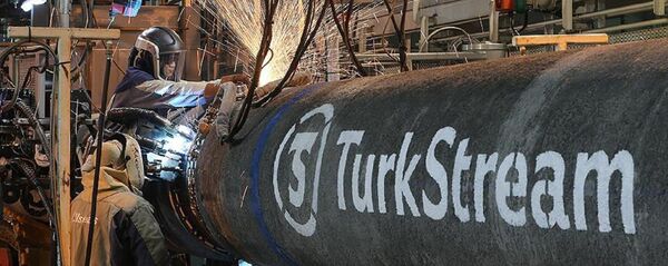 Türk Akımı, Türkiye kıyılarına ulaştı - Sputnik Türkiye