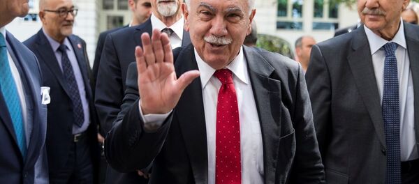 Doğu Perinçek - Sputnik Türkiye