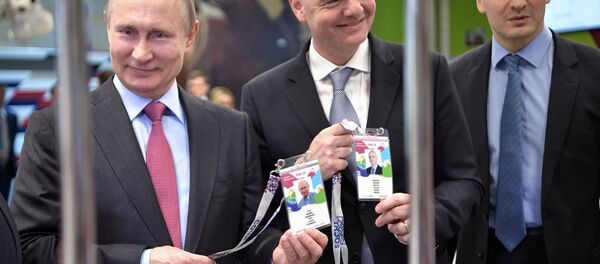 Rusya Devlet Başkanı Vladimir Putin ve FIFA Başkanı Gianni Infantino - Sputnik Türkiye
