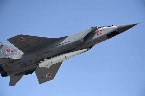 Kinjal füze sistemleriyle donatılan MiG-31 avcı uçakları - Sputnik Türkiye