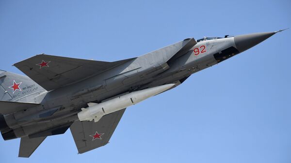 Kinjal füze sistemleriyle donatılan MiG-31 avcı uçakları - Sputnik Türkiye