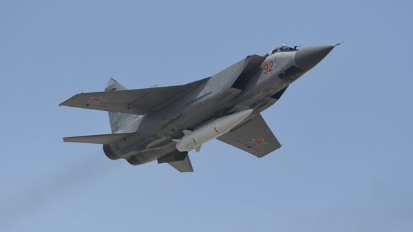 Kinjal füze sistemleriyle donatılan MiG-31 avcı uçakları - Sputnik Türkiye