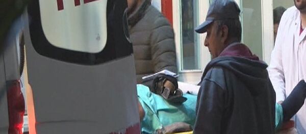 İYİ Parti standına bıçaklı saldırı - Sputnik Türkiye