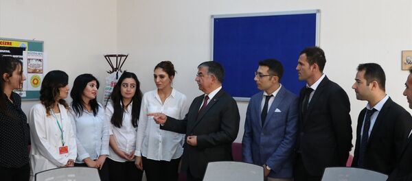 İsmet Yılmaz - Sputnik Türkiye