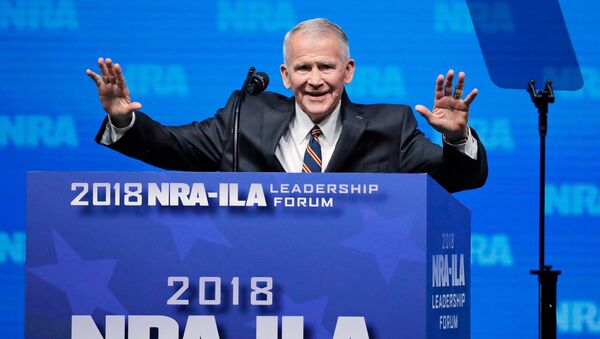 Ulusal Tüfek Derneği'nin (NRA) yeni başkanı Oliver North - Sputnik Türkiye