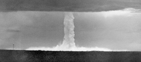 ABD'nin 1956'da Bikini mercan adası üzerinde yaptığı hidrojen bombası denemesi - Sputnik Türkiye