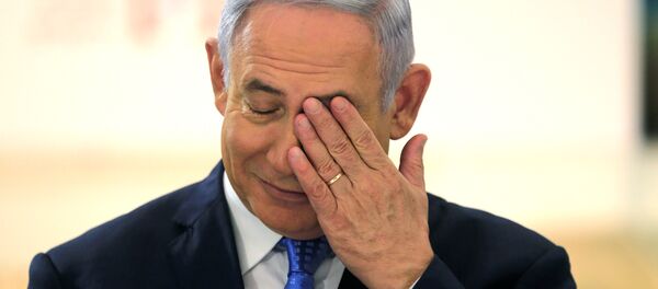 ABD Başkanı Donald Trump'ın kızı Ivanka Trump ve eşi Jared Kushner'in de katıldığı galada Başkan Donald Trump tarih yazıyor diyen Netanyahu, Bu cesur kararı için çok minnettarız, halkımız sonsuza kadar kendisine minnetter kalacak ifadelerini kullandı. - Sputnik Türkiye