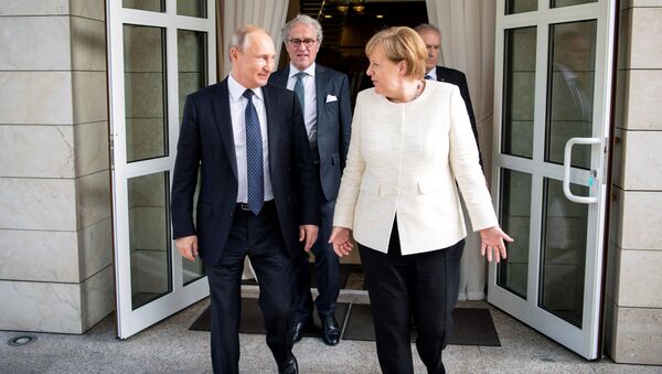 Putin Merkel'i Soçi'de ağırladı, 18 Mayıs 2018 - Sputnik Türkiye