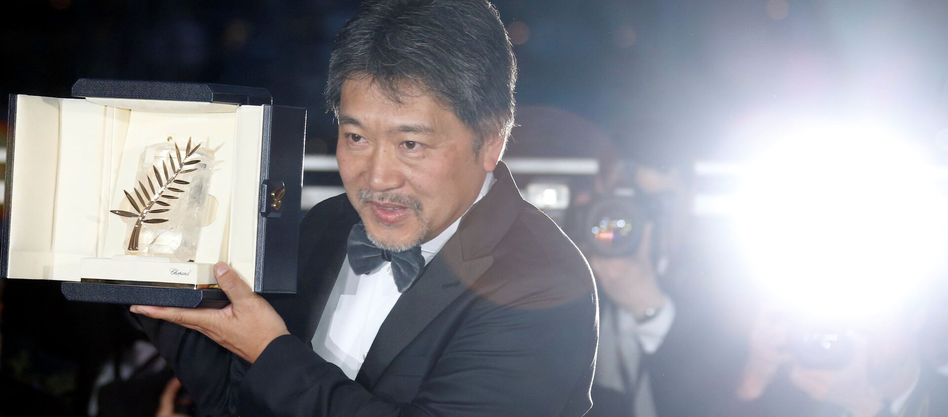 Cannes Film Festivali'nde Altın Palmiye Ödülü Hirokazu Kore-eda’nın yönettiği 'Shoplifters' filmine verildi - Sputnik Türkiye, 1920, 20.05.2018