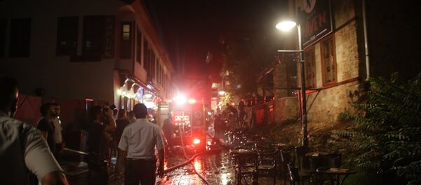 Antalya Kaleiçi yangın itfaiye - Sputnik Türkiye