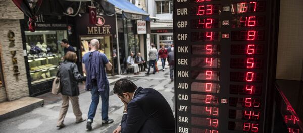 Tahtakale'de tabela kapatan döviz bürosu. - Sputnik Türkiye