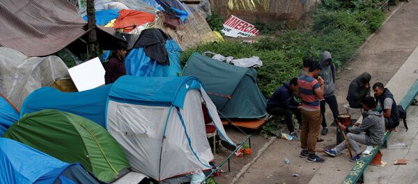 Fransa'da sığınmacı kampı - Sputnik Türkiye