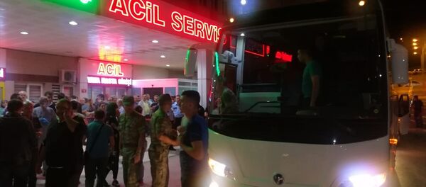 Amasya 15. Piyade Eğitim Tugay Komutanlığında 81 asker, akşam içtimasının ardından çeşitli şikayetlerle hastaneye kaldırıldı. - Sputnik Türkiye