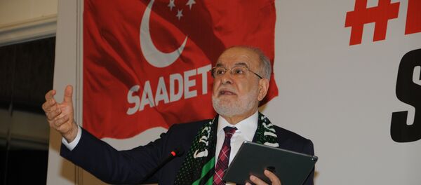 Saadet Partisi Genel Başkanı ve cumhurbaşkanı adayı Temel Karamollaoğlu - Sputnik Türkiye