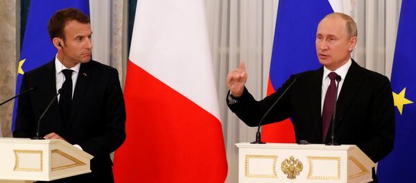 Fransa Cumhurbaşkanı Emmanuel Macron- Rusya Devlet Başkanı Vladimir Putin - Sputnik Türkiye