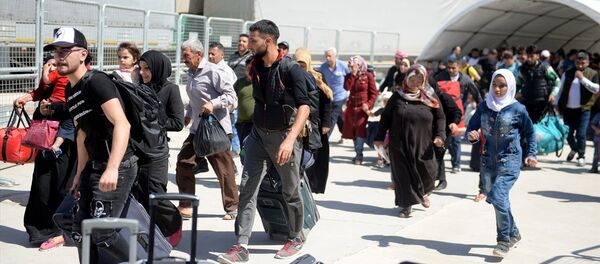 Suriyeliler bayram için ülkelerine gidiyor - Sputnik Türkiye