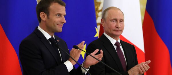 Fransa Cumhurbaşkanı Emmanuel Macron -  Rusya Devlet Başkanı Vladimir Putin - Sputnik Türkiye