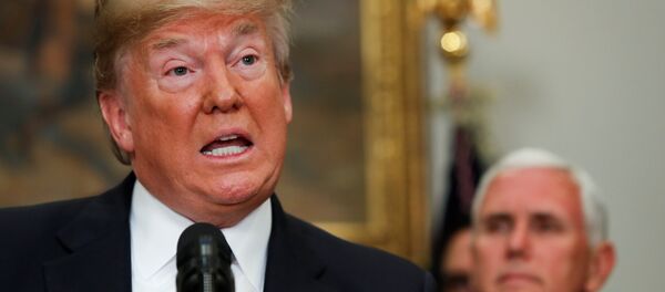 Donald Trump, Mike Pence, Beyaz Saray - Sputnik Türkiye