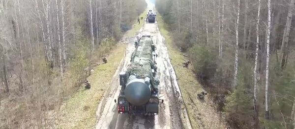 Rusya Stratejik Füze Kuvvetleri’nden Yars füzeli askeri yarışma - Sputnik Türkiye