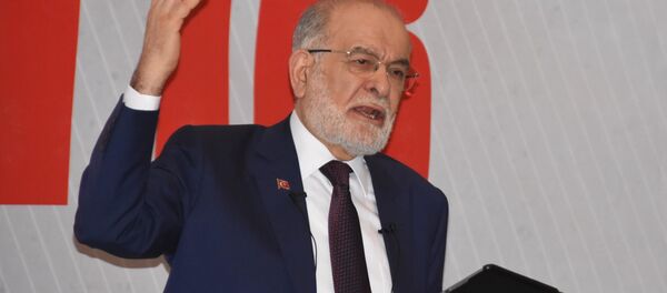 Saadet Partisi Genel Başkanı ve cumhurbaşkanı adayı Temel Karamollaoğlu - Sputnik Türkiye