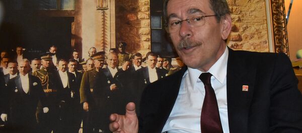 Abdüllatif Şener - Sputnik Türkiye