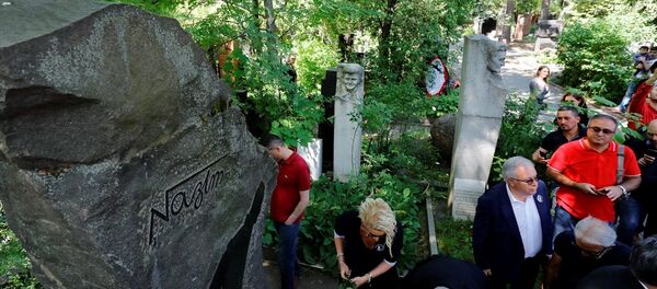 Nazım Hikmet - Sputnik Türkiye