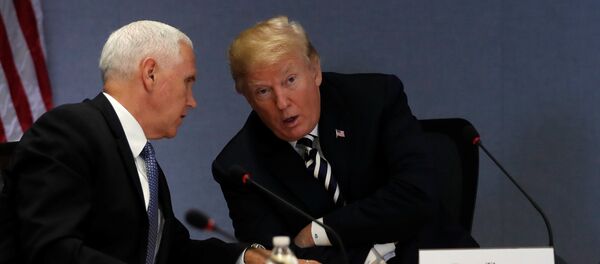 Trump ile Pence'den 'Watergate' - Sputnik Türkiye