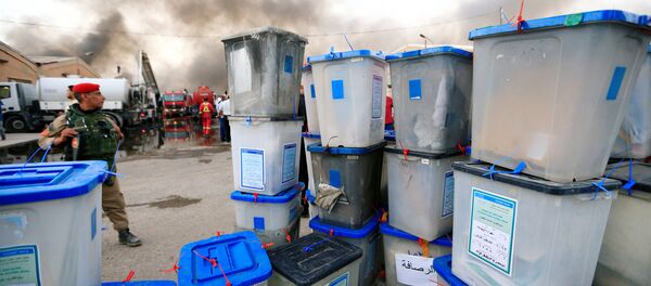 Irak'ta seçim sandıkları kül oldu - Sputnik Türkiye
