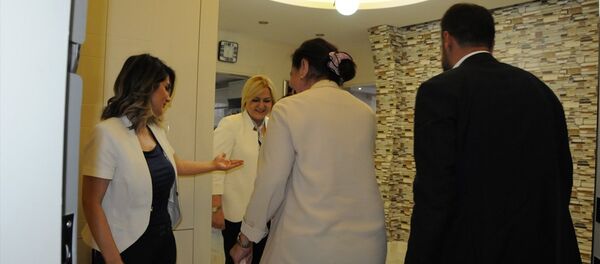 Ülker İnce Diyarbakır'da Başak Demirtaş'ı ziyaret etti. Ülker İnce Diyarbakır'da Başak Demirtaş'ı ziyaret etti. - Sputnik Türkiye