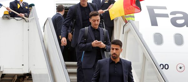 Gomez, Özil, Khediralı Alman milli takımı, 2018 FIFA Dünya Kupası için Rusya'da... - Sputnik Türkiye