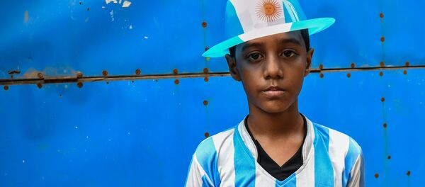 Dünya Kupası'nda Arjantin'i tutan Bangladeşli bir çocuk - Sputnik Türkiye