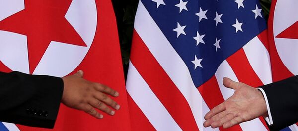 Kuzey Kore lideri Kim Jong-un-ABD Başkanı Donald Trump - Sputnik Türkiye