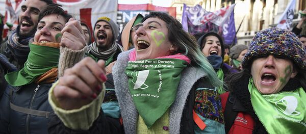 Arjantin'de Kürtaj eylemi - Sputnik Türkiye