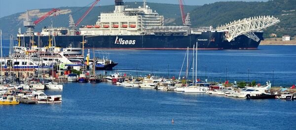 Pioneering Spirit, Çanakkale Boğazı'ndan geçti - Sputnik Türkiye