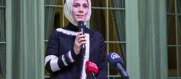 Esra Albayrak - Sputnik Türkiye