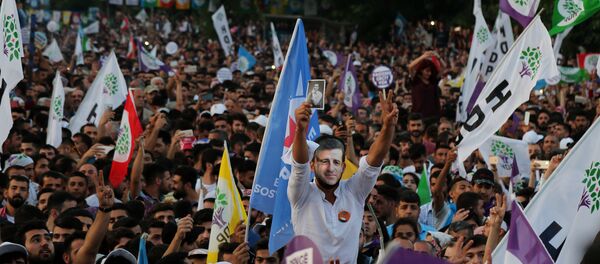 HDP'den Diyarbakır'da miting - Sputnik Türkiye