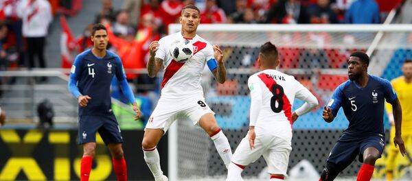 Soccer Football - World Cup - Group C - France vs Peru - Ekaterinburg Arena, Yekaterinburg, Russia - June 21, 2018 Peru's Paolo Guerrero in action Soccer Football - World Cup - Group C - France vs Peru - Ekaterinburg Arena, Yekaterinburg, Russia - June 21, 2018 Peru's Paolo Guerrero in action - Sputnik Türkiye