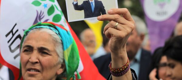 HDP İstanbul miting - Selahattin Demirtaş - Sputnik Türkiye