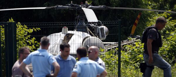 Ünlü gangster Redoine Faid, cezaevinden helikopterle firar etti - Sputnik Türkiye