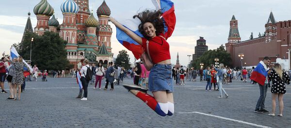 Rus millilerin başarısı nedeniyle Rusya'daki kutlamalar - Sputnik Türkiye
