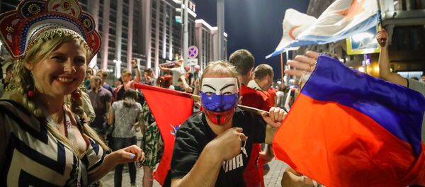 İspanya zaferinin ardından kutlama yapan Rus taraftarlar - Sputnik Türkiye