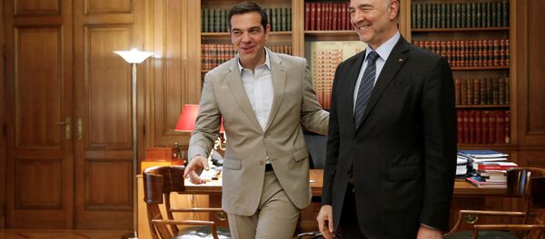 Moscovici, 3 Temmuz 2018'de 'müjdeler verdiği' Atina ziyaretinde Çipras ile de görüştü. - Sputnik Türkiye