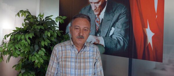 CHP İzmir Milletvekili Tacettin Bayır CHP İzmir Milletvekili Tacettin Bayır - Sputnik Türkiye