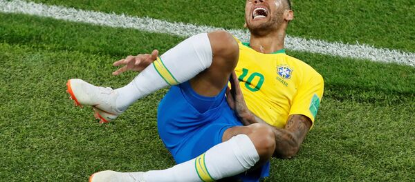 2018 FIFA Dünya Kupası, Sırbistan-Brezilya maçında Neymar - Sputnik Türkiye