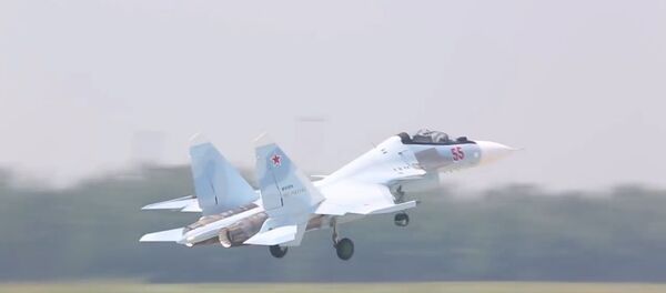 Rus Su-30SM savaş uçakları, Batı Askeri Bölgesi'nin  hizmetine girdi - Sputnik Türkiye
