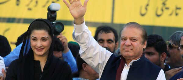 Navaz Şerif ile kızı Meryem - Sputnik Türkiye