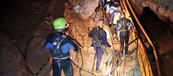 Tayland, mağarada mahsur kalan çocuklar, kurtarma operasyonu - Sputnik Türkiye