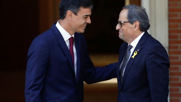 İspanya Başbakanı Pedro Sanchez ve bağımsızlık yanlısı Katalan lider Quim Torra - Sputnik Türkiye